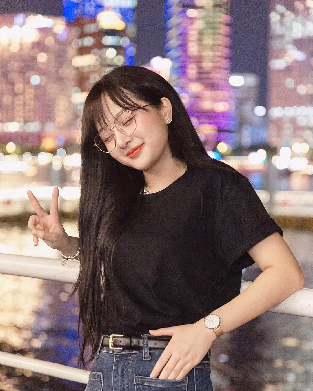 Không ít xem cho rằng, một trong những nguyên nhân khiến Gấm Kami gặp phải tình cảnh "tụt dốc" tương tác có thể bắt nguồn từ chính "cú đề pa lịch sử" mà cô đã vấp phải.