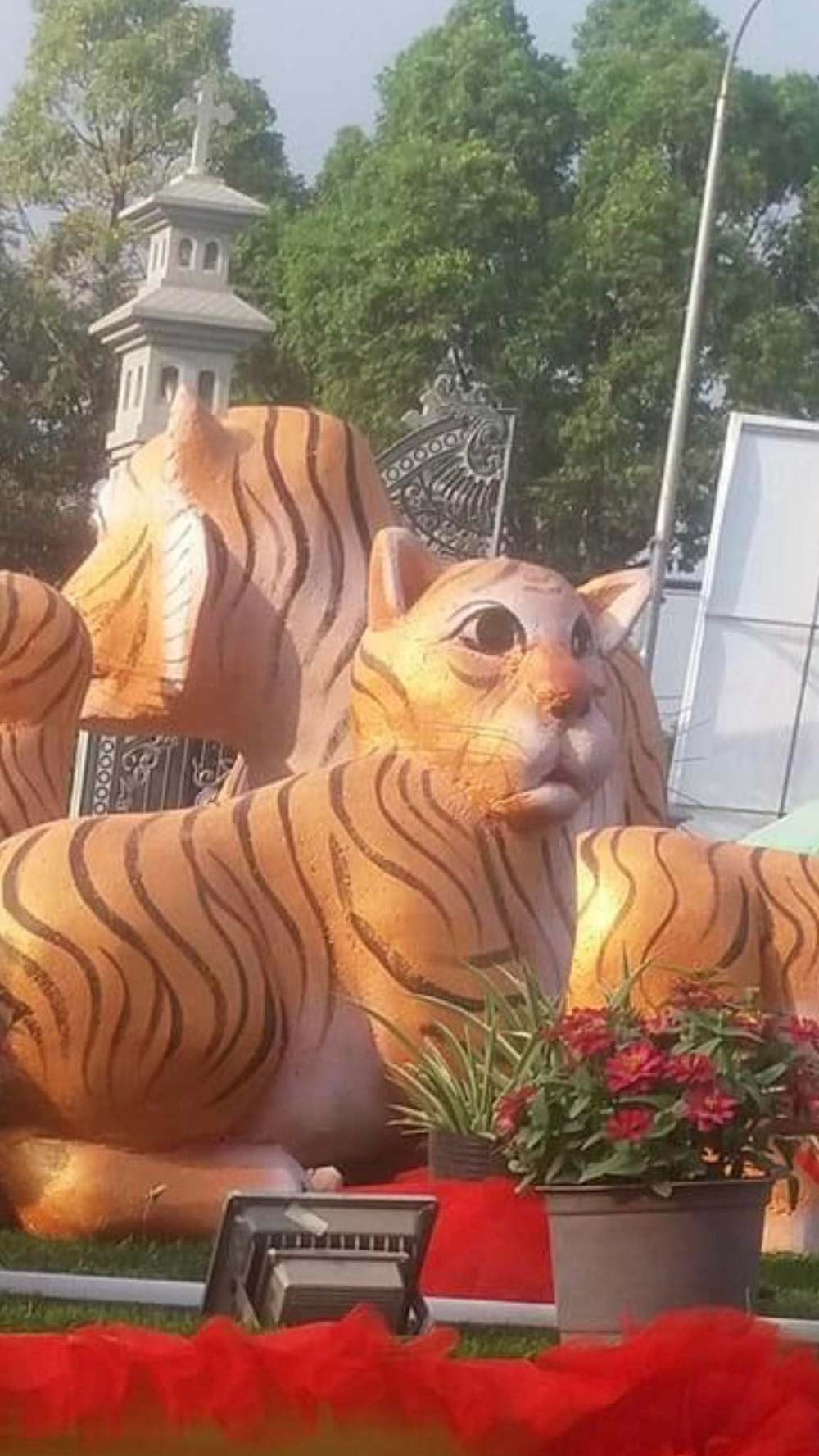 Rút kinh nghiệm của năm ngoái, ai cũng mong sản phẩm năm nay sẽ hoàn hảo ngay từ màn chào mắt.