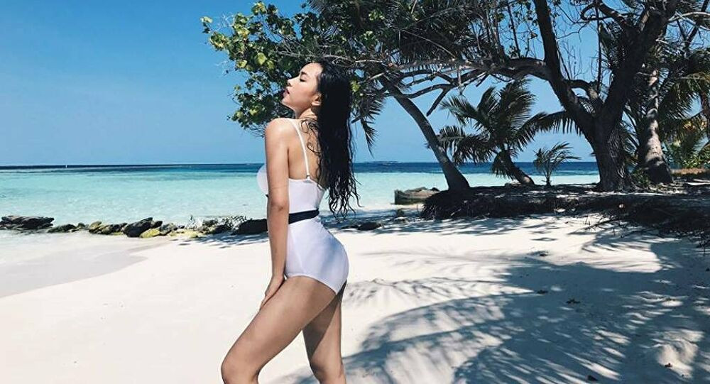 Gương mặt đẹp, vòng 3 chuẩn, Châu Bùi là biểu tượng của sự quyến rũ trong dàn hot girl thế hệ mới khiến dân mạng khó có chỗ nào chê bai.