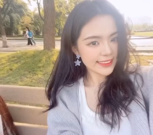 Vì muốn truyền cảm hứng cho những cô gái từng gặp hoàn cảnh giống mình, Vương Nặc thậm chí còn lập hẳn một tài khoản MXH để chia sẻ các tips giảm cân.