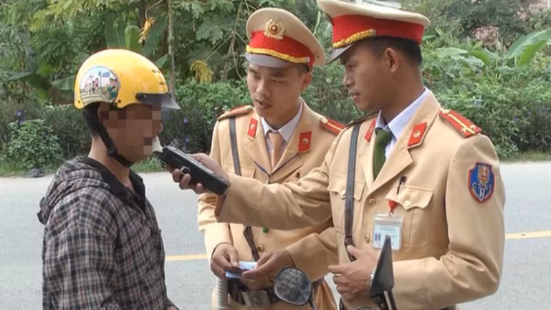 CSGT do nong do con the nao de tranh dich viem phoi do virus corona?