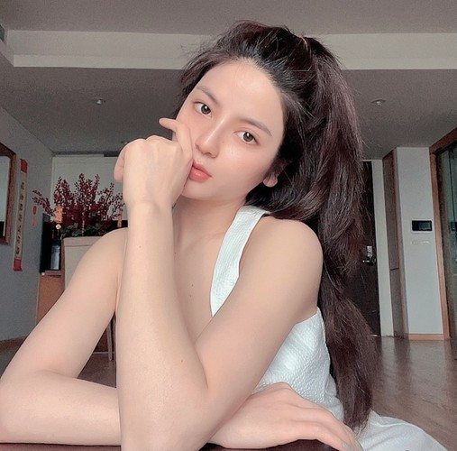 Bởi trước đó, một đoạn clip quay lại màn hẹn hò rõ mồn một của Quang Hải và Thanh Huyền cũng đã được rò rỉ.