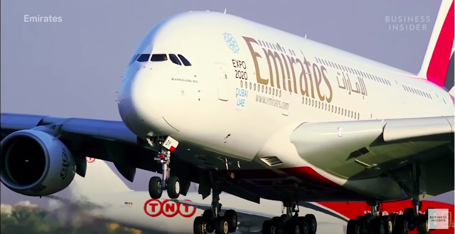 Tiep vien hang hang khong luong 750 trieu/nam, nhung chuyen nghe ma choang