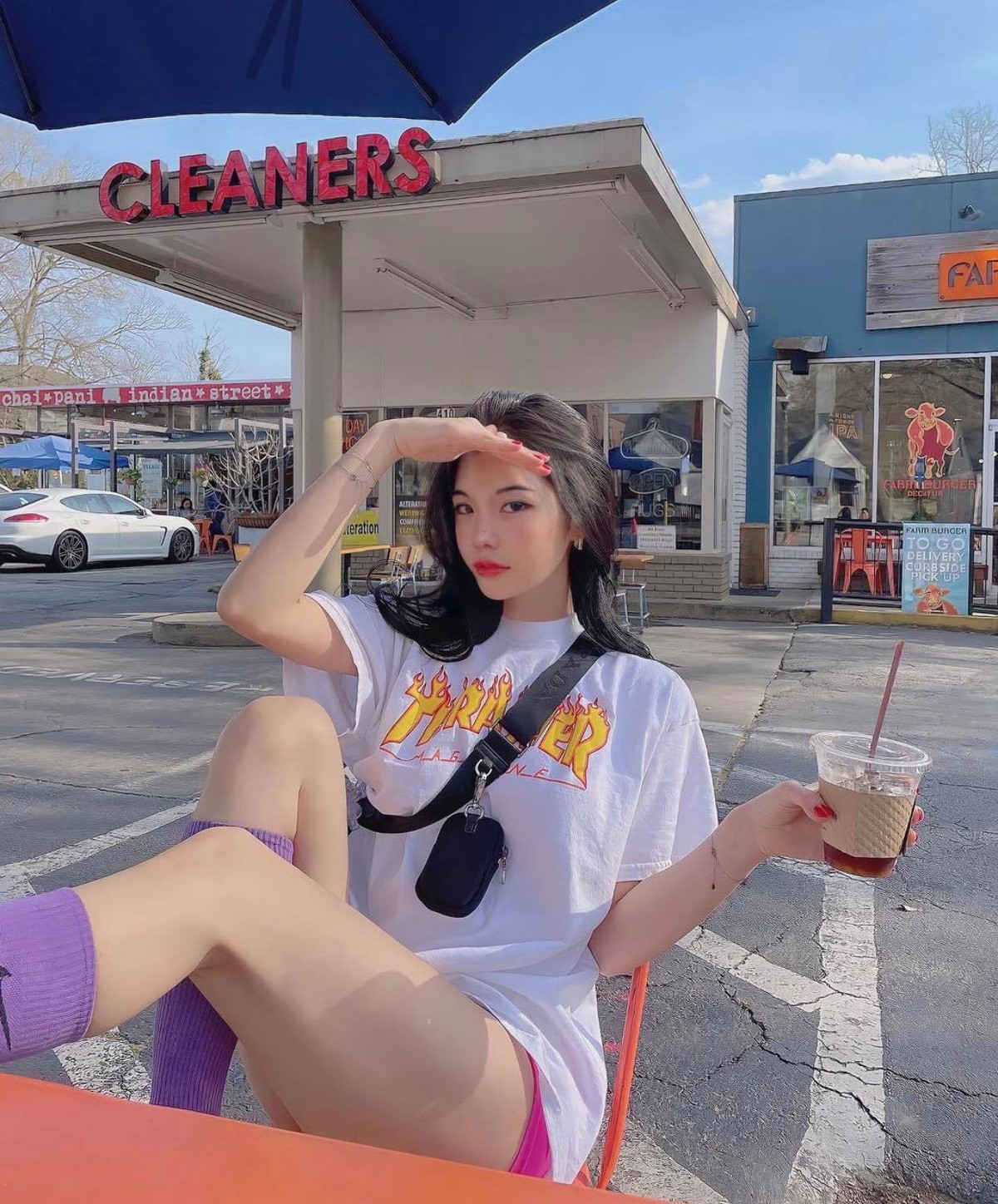 Gai xinh chu shop noi y dui to van dep me hon