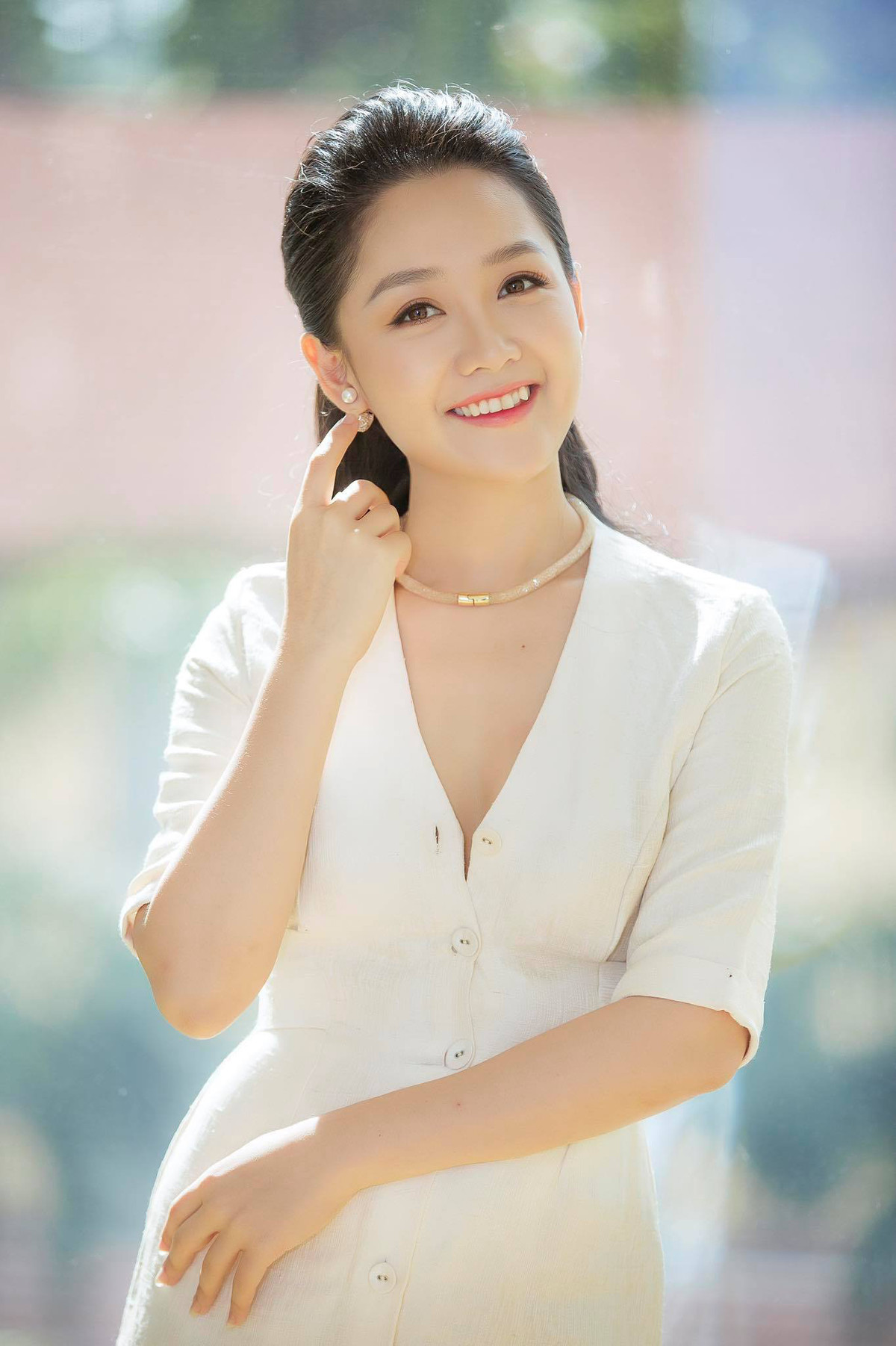 Thời điểm ấy, Thu Hà được đồn đoán là có người "nâng đỡ", trước thông tin này, Thu Hà chia sẻ: "Nếu tôi được nâng đỡ, tôi đã không phải kỳ cạch ngồi làm bản tin Chào buổi sáng suốt 6 năm. Bạn không thể tưởng tượng nổi những khó khăn tôi đã vượt qua, những đêm dài, những ngày bão lũ... Vào giai đoạn đó, tôi không biết bao giờ mình được quay lại bản tin Thời sự 19h".