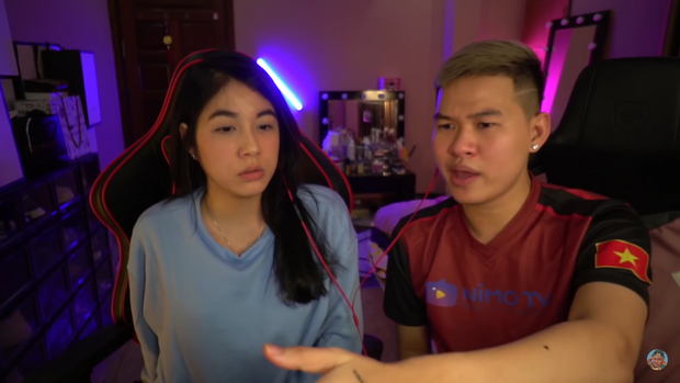 Chuyện tình của cặp đôi streamer Rambo và " hot girl bánh tráng" Bảo Trân luôn nhận được sự quan tâm lớn từ cộng đồng mạng. Bởi lẽ theo lời kể của "đàn em" Độ Mixi thì chuyện tình của anh và bạn gái nên duyên nhờ 10 bịch bánh tráng.