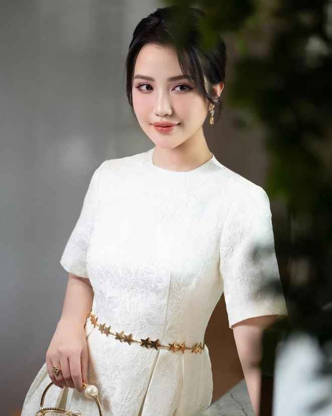 Đặc biệt từ sau khi kết hôn, Primmy Trương ngày càng trở nên kín tiếng hơn khiến cộng đồng mạng không khỏi tò mò về cuộc sống của cô.