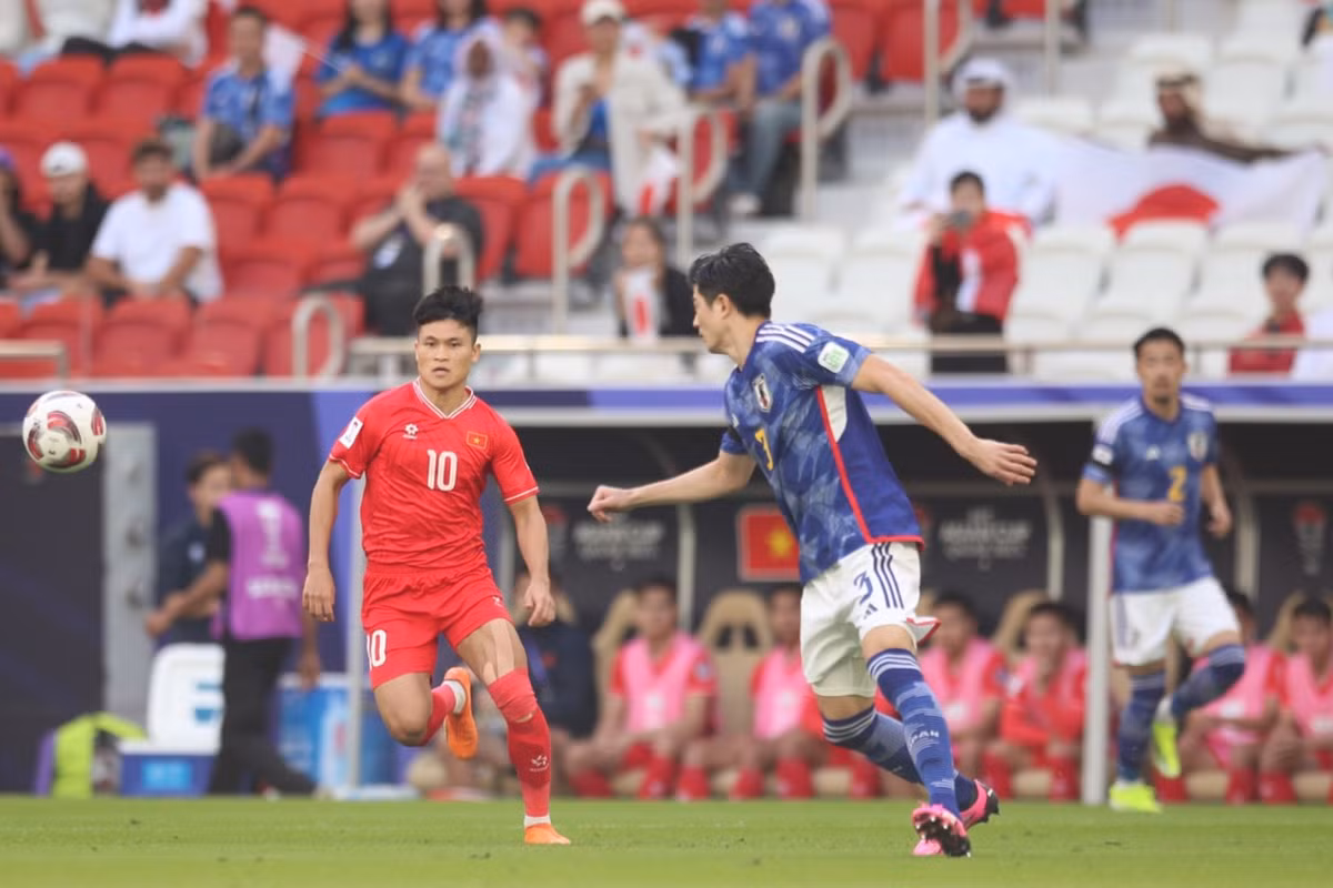 DT Viet Nam 2 - 4 Nhat Ban: Thay tro HLV Troussier xung dang nhan loi khen-Hinh-6