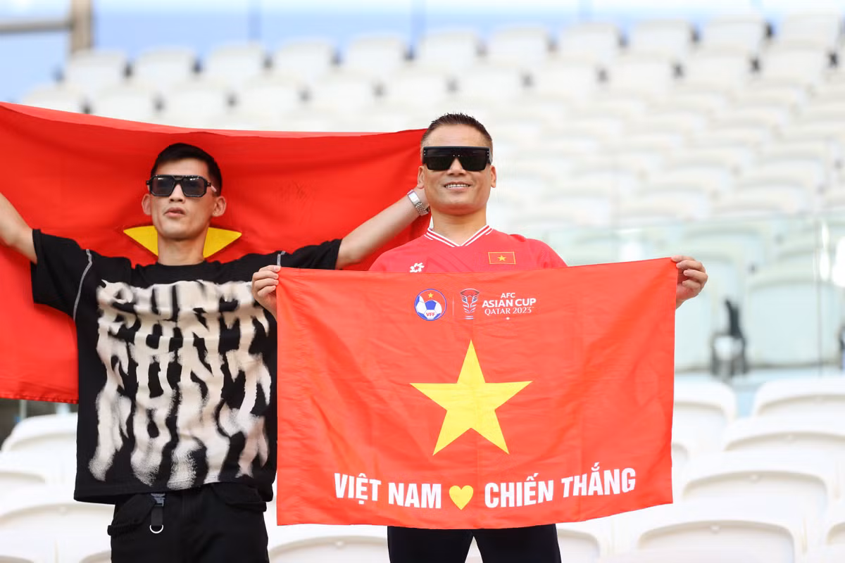 DT Viet Nam 2 - 4 Nhat Ban: Thay tro HLV Troussier xung dang nhan loi khen-Hinh-10