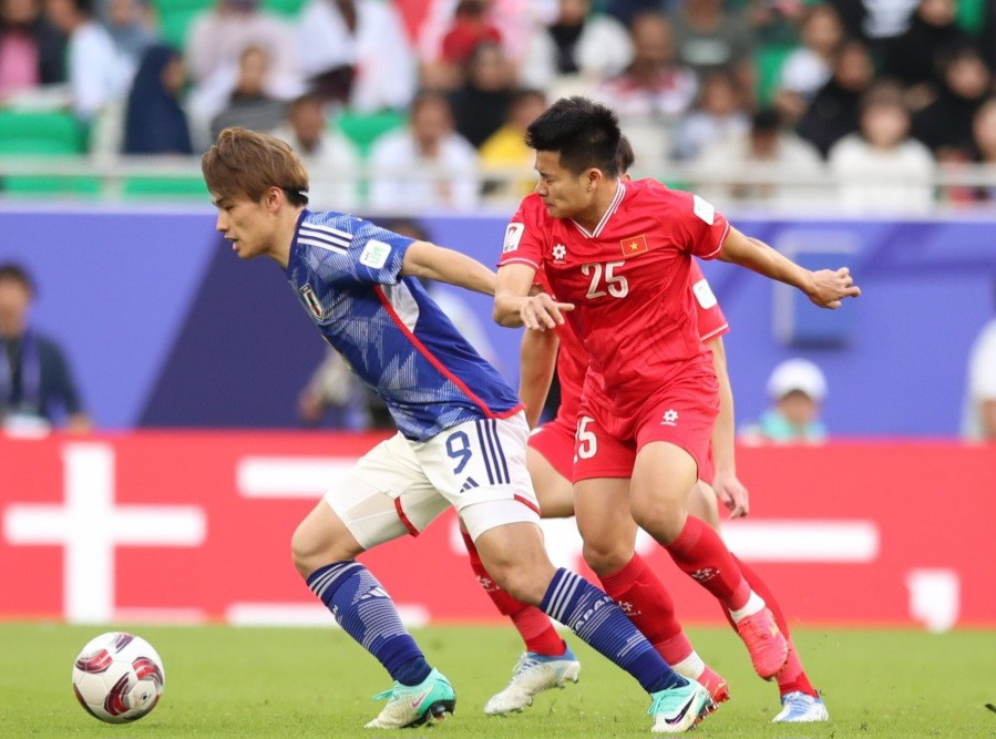 DT Viet Nam 2 - 4 Nhat Ban: Thay tro HLV Troussier xung dang nhan loi khen-Hinh-2