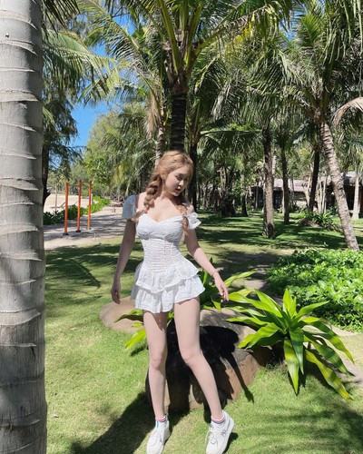 Trần Trân cho biết cô không thể thanh minh dưới tất cả các bài đăng đang ngày càng dày đặc trên mạng xã hội.