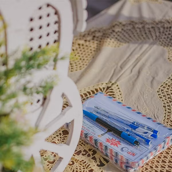 Hơn 1 năm sau nữa, người bạn của chủ bài viết tâm sự đã tìm được người đàn ông thật sự yêu và muốn chăm lo cho mấy mẹ con. Cô gái dù bất ngờ nhưng cũng thật lòng khuyên bạn nên suy nghĩ thật kĩ trước khi tiến tới cuộc hôn nhân mới này. Ảnh minh hoạ.