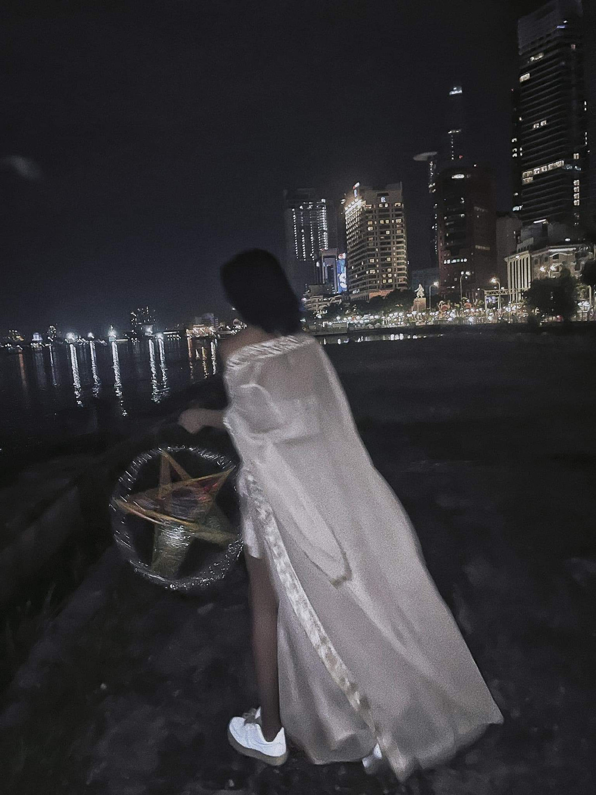 Trần Đức Bo từng chia sẻ: "làm khùng làm điên" để đem lại tiếng cười cho mọi người. "Tôi không biết ngày mai, ngày kia thế nào, nhưng hiện tại mọi người gặp tôi ngoài đường đều rất vui. Họ xin chụp ảnh, nói rằng tôi "cưng" quá. Khi tôi làm việc ở một số quán bar, có người nhận ra và mời rượu, cho tôi tiền".