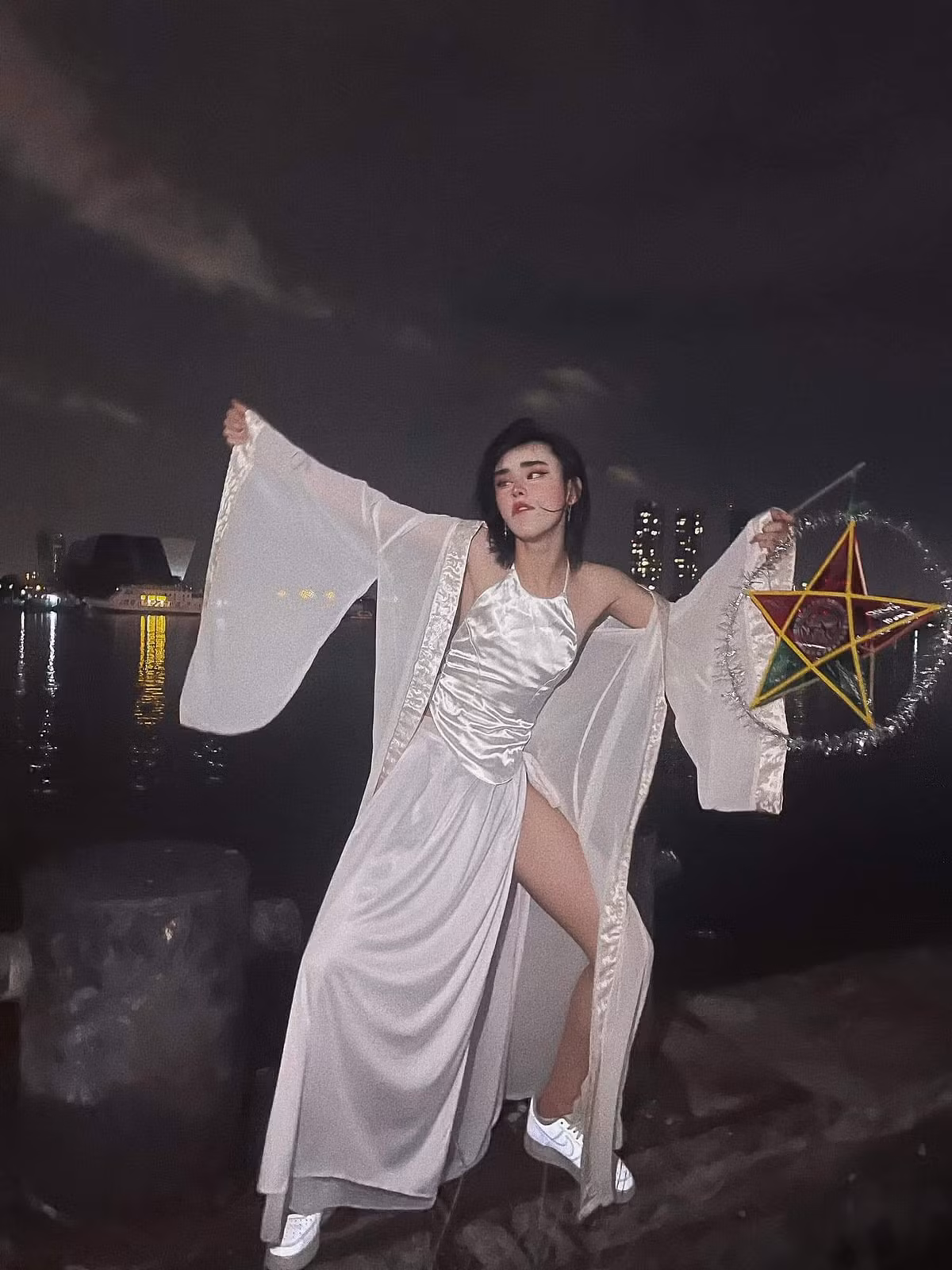 Là hiện tượng mạng đình đám, Trần Đức Bo dường như vẫn luôn biết cách chiếm spotlight để tên tuổi của mình chưa bao giờ hết hot.