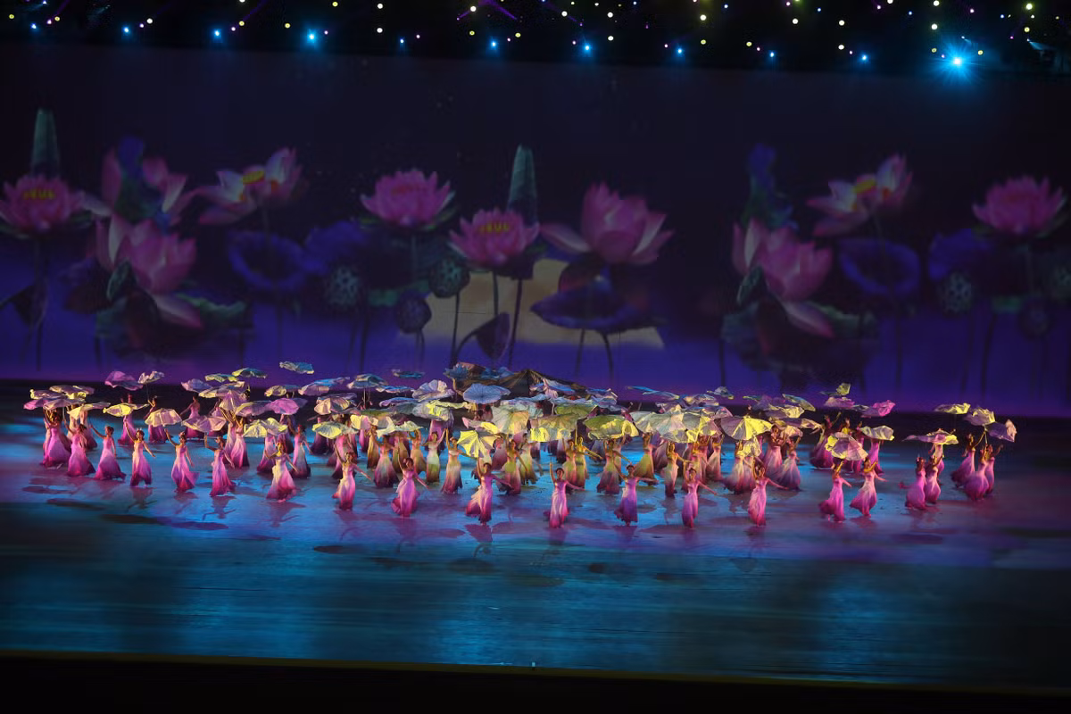 Truc tiep Le khai mac SEA Games 31: Dang cap, hoanh trang, ruc ro-Hinh-15