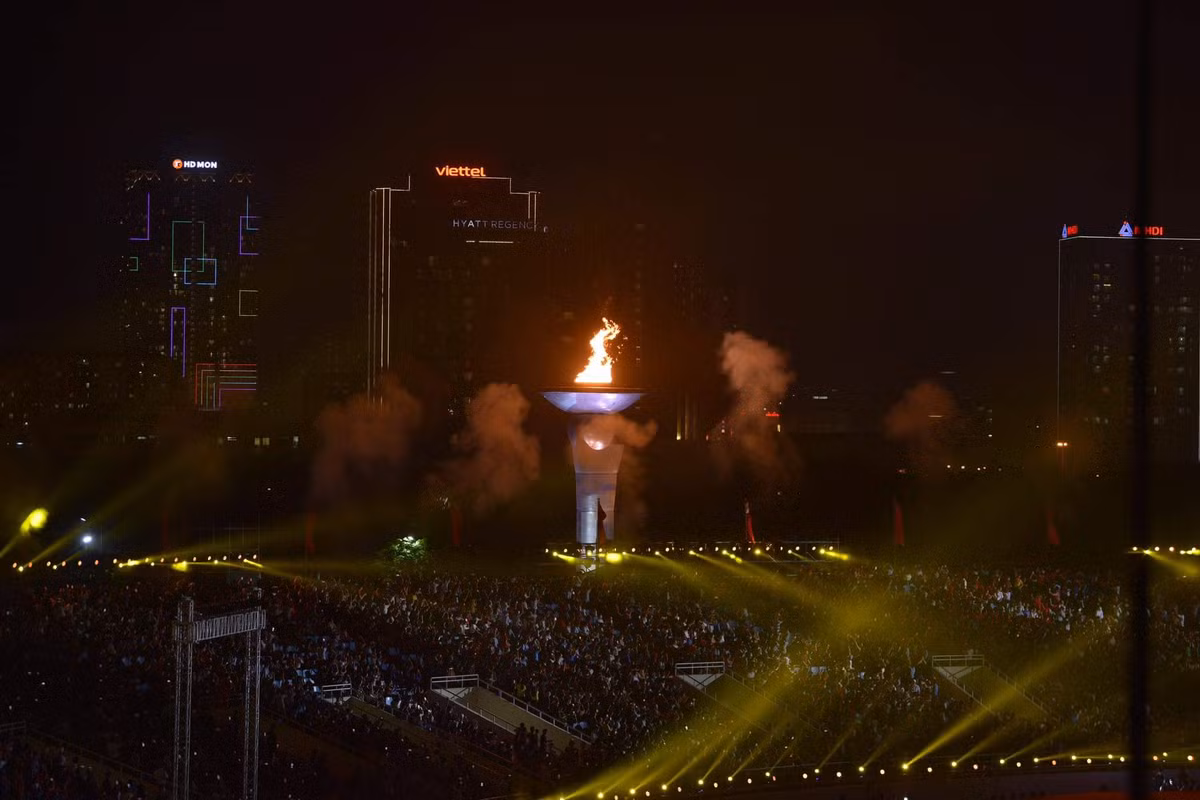 Truc tiep Le khai mac SEA Games 31: Dang cap, hoanh trang, ruc ro-Hinh-3