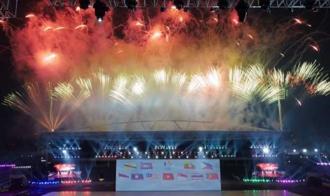 Truc tiep Le khai mac SEA Games 31: Dang cap, hoanh trang, ruc ro-Hinh-3