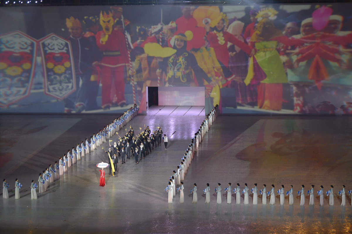 Truc tiep Le khai mac SEA Games 31: Dang cap, hoanh trang, ruc ro-Hinh-9