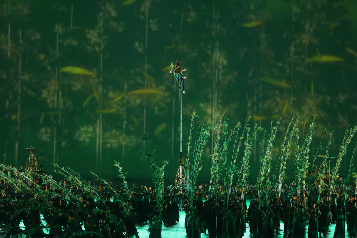 Truc tiep Le khai mac SEA Games 31: Dang cap, hoanh trang, ruc ro-Hinh-18