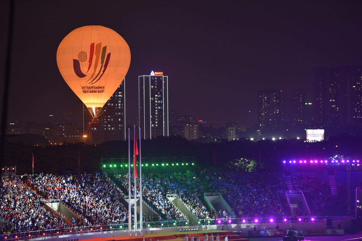 Truc tiep Le khai mac SEA Games 31: Dang cap, hoanh trang, ruc ro-Hinh-12