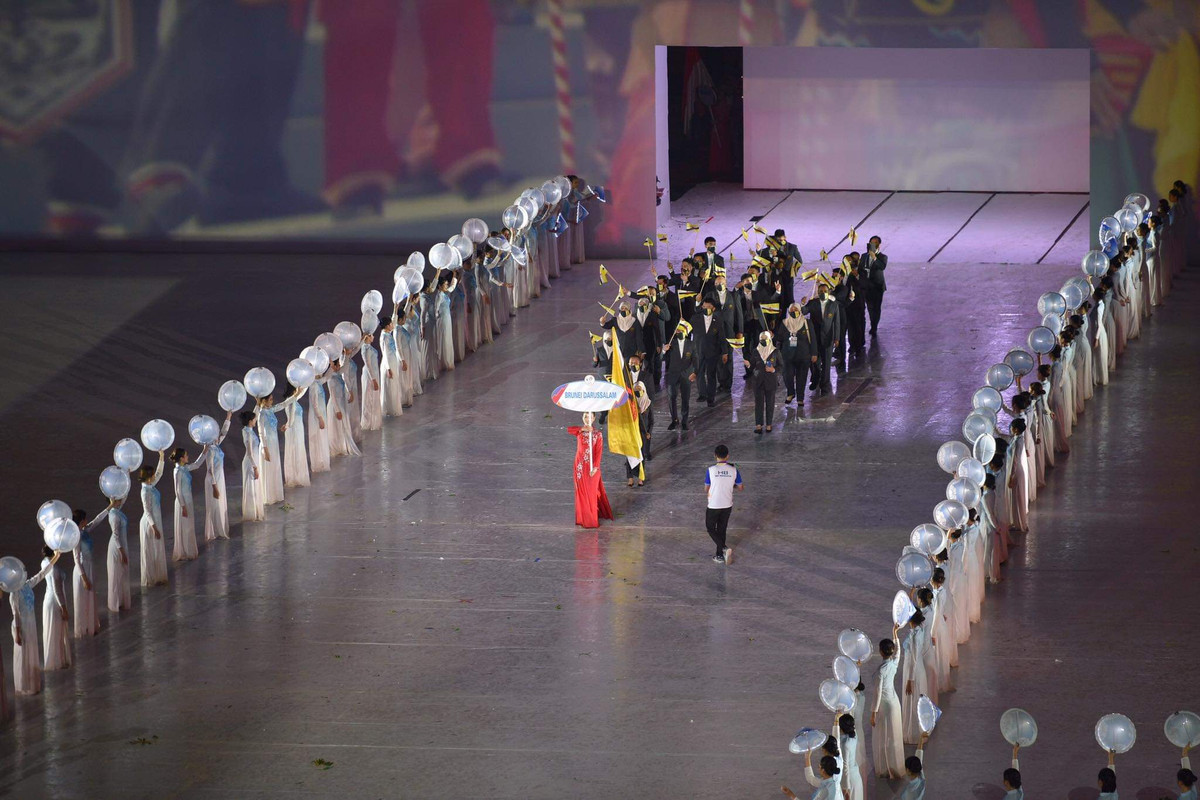 Truc tiep Le khai mac SEA Games 31: Dang cap, hoanh trang, ruc ro-Hinh-8