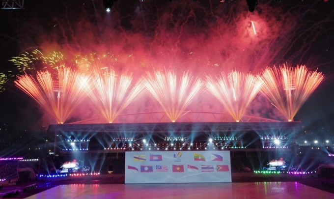 Truc tiep Le khai mac SEA Games 31: Dang cap, hoanh trang, ruc ro-Hinh-2