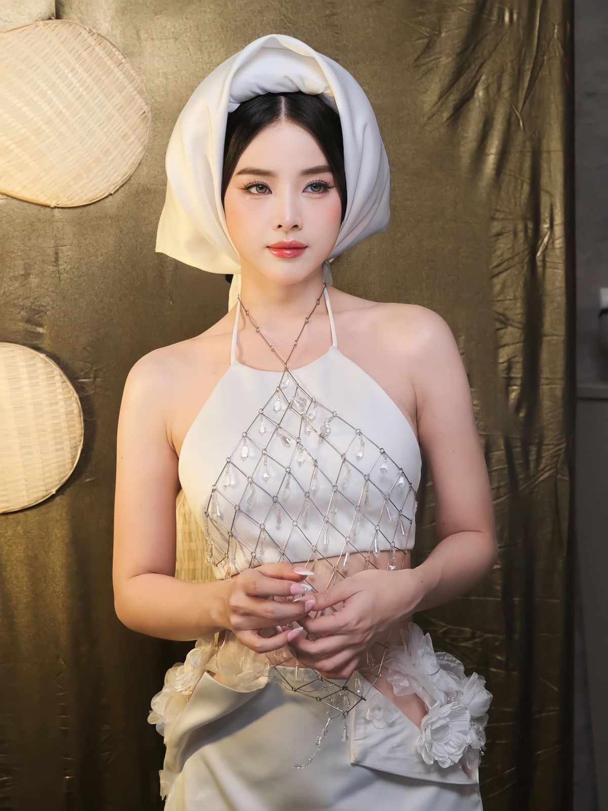 Nhờ gương mặt xinh xắn, Mie được khán giả và đồng nghiệp phong là "Hoa hậu DJ".