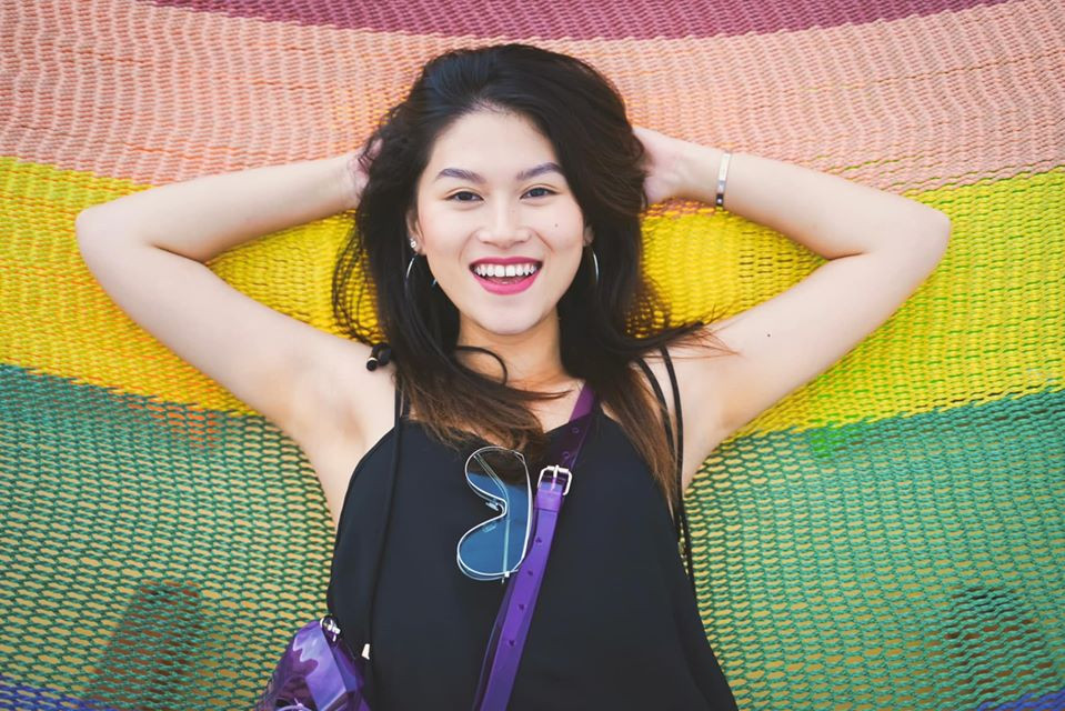 Chẳng hạn như, Ngọc Thanh Tâm mua 2 cái túi Hermes màu đen khoá bạc nhìn y hệt nhau. Một loại đồ buộc tóc (bao gồm chiếc đũa và miếng da) có giá 8 triệu VNĐ.