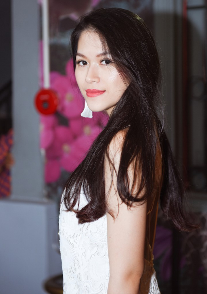 Sau khi bức ảnh lộ mặt mộc của Ngọc Thanh Tâm được đăng tải, netizen để lại nhiều bình luận. Họ cho rằng thiếu đi son phấn cô nàng trông nhợt nhạt và thiếu sức sống hơn hẳn, các quầng mắt thì hiện lên rõ hơn.