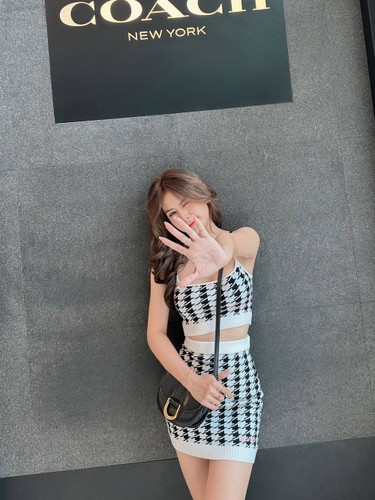 Hiện tại, 2 năm sau khi sóng gió qua đi, Thiên An tự làm chủ cuộc sống của chính mình, nhan sắc ngày một lên hương.