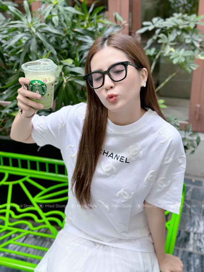 Bên cạnh vai trò là một diễn viên, Thiên An còn là một hot KOL trên mạng xã hội. Cô được nhiều thương hiệu thời trang, mỹ phẩm chọn làm gương mặt quảng cáo.