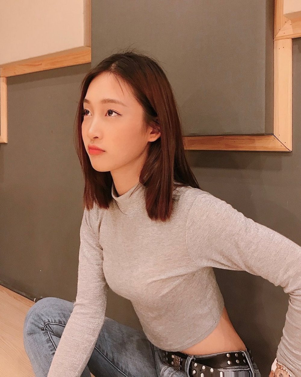 Nhiều fan cũng khen ngợi cách thể hiện, trình bày của Juky San luôn khiến mọi người mong đợi, cảm thấy nhẹ nhàng, êm dịu và đi vào lòng người một cách dễ dàng.