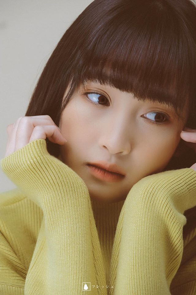 Hot girl Juky San tên đầu đủ là Trần Dung, sinh năm 1998. Cô theo học chuyên ngành y tá Răng Hàm Mặt tại trường Cao đẳng Quân y 2.