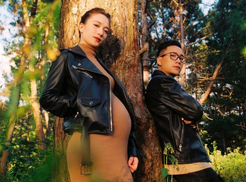 Cuối tháng 11/2020, hot girl Việt là Trâm Anh thông báo mang thai lần thứ hai.