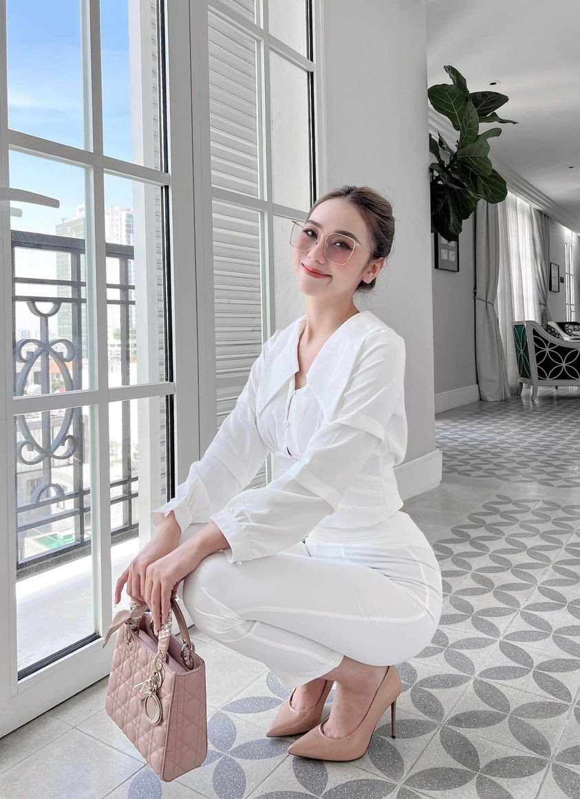 Tập 3 "Người ấy là ai" chào đón sự xuất hiện của nữ chính là hot TikToker Hoàng Kim Chi.