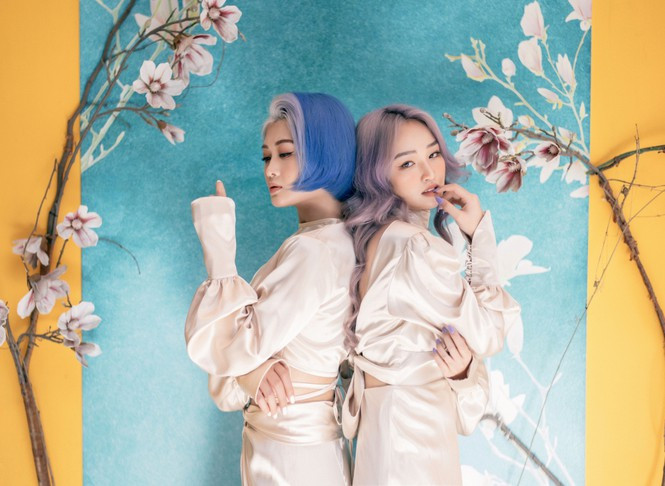 Xuất hiện chung trong khung hình, Hảo Thỏ và Huỳnh Nhật Hoa đều tỏa ra thần thái ngút trời, khiến các fan không thể rời mắt.