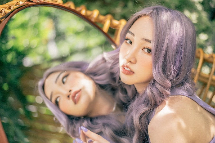 Hảo Thỏ không hề phủ nhận tin đồn này, thậm chí còn khẳng định chắc nịch: "Đúng là chúng mình có tình cảm với nhau, nhưng mà là... tình bạn. Chúng mình có thích nhau, nhưng là thích chơi cùng, thích làm việc cùng cơ".