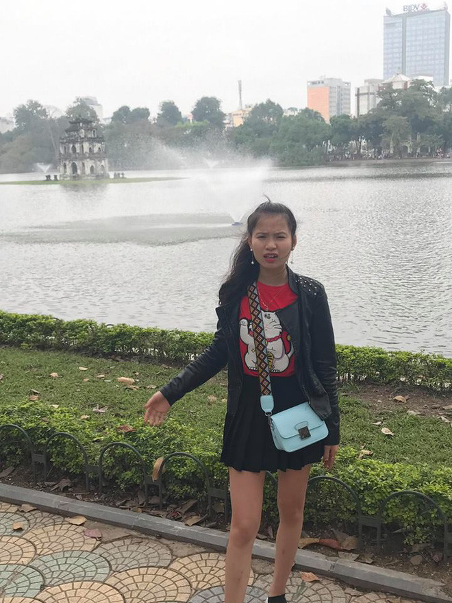 Chưa kịp tạo dáng xịn thì anh người yêu đã ấn nút chụp.