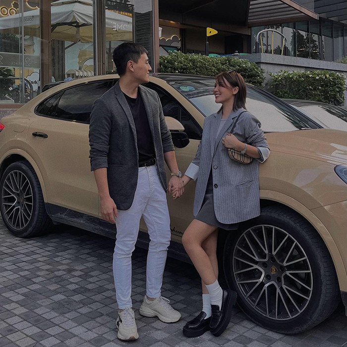 Dù đã kết hôn được 7 năm nhưng Kiên Hoàng và Heo Mi Nhon vẫn vô cùng ngọt ngào như thời mới yêu. Cả hai thường xuyên chia sẻ các khoảnh khắc hạnh phúc bên nhau. Sự xuất hiện của bé Cam cũng khiến cho đôi vợ chồng có thêm sự gắn kết hơn.