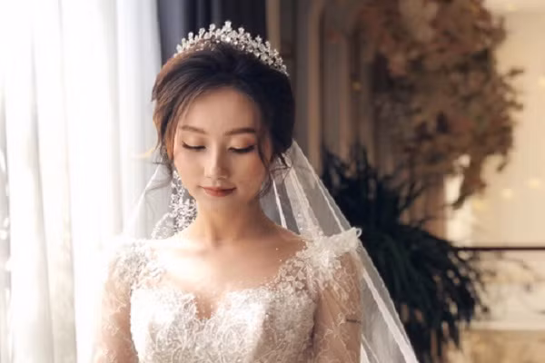 Yeu 10 nam nhung ngay mai co dau cua anh khong phai toi