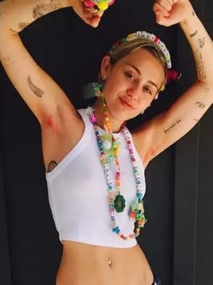 Một số tò mò không biết bạn trai phản ứng thế nào khi biết cô gái của mình có một bộ lông nách như ''rừng rậm amazon''.