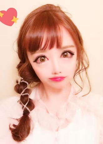 Nozomi chia sẻ thêm rằng bản thân cực kỳ hâm mộ các nhân vật nữ xinh đẹp của bộ truyện “Thủy thủ Mặt Trăng”. Đó cũng chính là động lực lớn nhất để cô vượt qua mọi đau đớn.