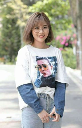 Với vẻ ngoài xinh đẹp, cá tính, tài năng chơi game điêu luyện, phong cách nói chuyện khi streaming gần gũi, vui vẻ, fanpage của Misthy có hơn 1,7 triệu người theo dõi, kênh Youtube cũng đã cán mốc 2 triệu người theo dõi.