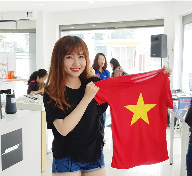 Uyên Pu cũng khá mát tay trong công việc kinh doanh. Trước đó, cô còn vừa khai trương một cyber khủng mang thương hiệu của mình.