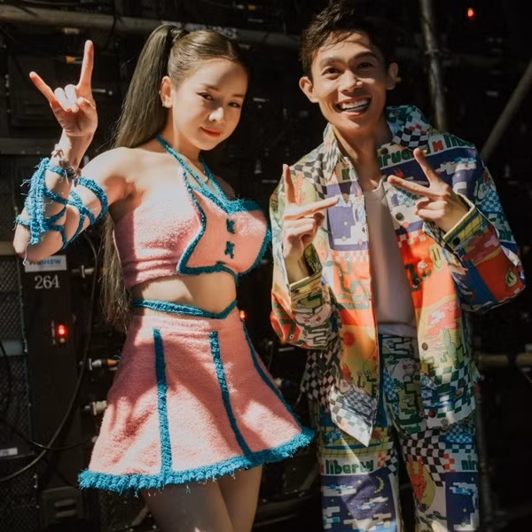 Mie và Hồng Thanh luôn sánh đôi