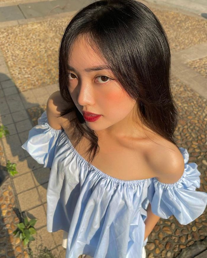 Dịp Tết 2019, thông tin Hà Đức Chinh đưa bạn gái hot girl về nhà ra mắt mới khiến các fan vỡ òa.