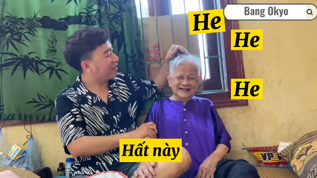 Không cần chỉnh sửa cũng chẳng cần dùng ứng dụng gì cao siêu, những đoạn clip của TikToker - Bang Okyo được quay rất đơn giản, chân thực nhưng lại thu hút người xem bởi sự hài hước đến từ anh và người bà của mình.