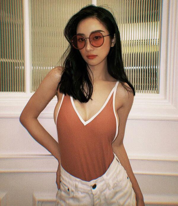 Mới đây, Jun Vũ lại khiến các fan của mình "xỉu up xỉu down" khi đăng tải những bức hình mới trên trang các nhân.