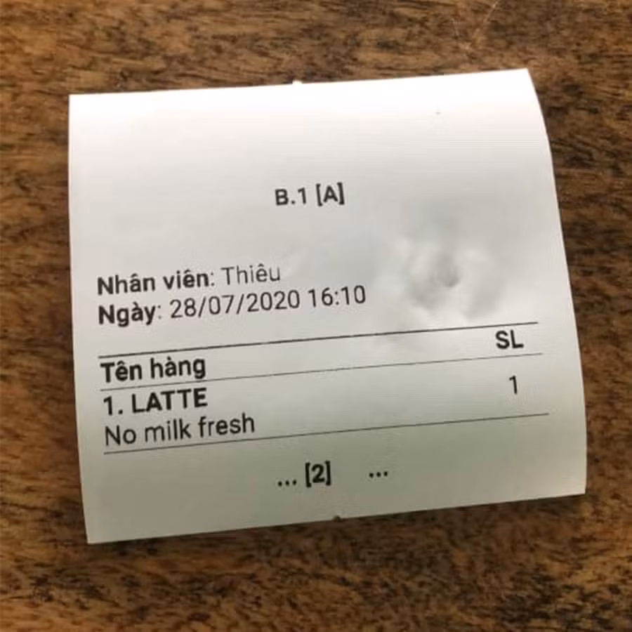 Gần đây, một topic trên MXH Việt Nam trở thành nơi để các nhân viên pha chế chia sẻ lại các pha order đồ uống oái oăm nhất họ từng gặp.