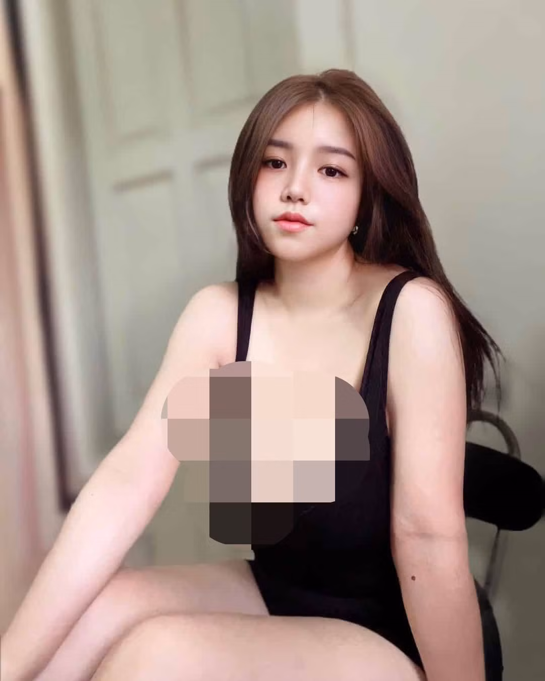 Những bức ảnh của hot girl người Thái Lan nhận được hàng trăm ngàn lượt yêu thích, chia sẻ.